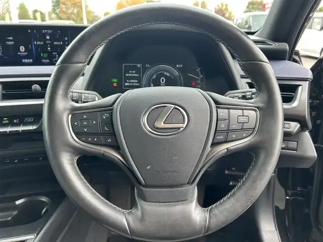 レクサス ＵＸ 250h バージョンC 栃木県 2020(令2)年 5.2万km グラファイトブラックガラスフレーク レクサスセーフティシステムプラス/三眼LEDヘッドライト/純正ナビ/フルセグTV/DVD/Bluetooth/USB/パノラミックビューモニター/ビルトインETC/ドライブレコーダー/L_texコバルトシート/前席パワーシート/前席シートヒーター/パワーバックドア/レーダークルーズコントロール/プッシュスタート/ステアリングリモコン/LEDフォグランプ/純正17インチAW/アイドリングストップ/横滑り防止装置/ハンドルヒーター/電動格納ミラー/クリアランスソナー