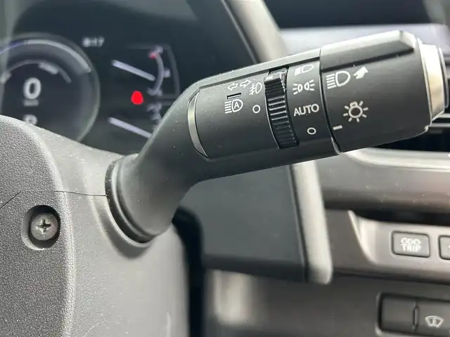 レクサス ＵＸ 250h バージョンC 栃木県 2020(令2)年 5.2万km グラファイトブラックガラスフレーク レクサスセーフティシステムプラス/三眼LEDヘッドライト/純正ナビ/フルセグTV/DVD/Bluetooth/USB/パノラミックビューモニター/ビルトインETC/ドライブレコーダー/L_texコバルトシート/前席パワーシート/前席シートヒーター/パワーバックドア/レーダークルーズコントロール/プッシュスタート/ステアリングリモコン/LEDフォグランプ/純正17インチAW/アイドリングストップ/横滑り防止装置/ハンドルヒーター/電動格納ミラー/クリアランスソナー