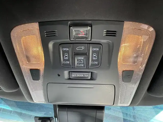トヨタ アルファード S タイプゴールド 愛知県 2021(令3)年 3.7万km ホワイトパールクリスタルシャイン スマートキー/プッシュスタート/ツインサンルーフ /純正ディスプレイオーディオナビ/フルセグTV/BT/DVDデッキ/バックカメラ/純正フリップダウンモニター/ビルトインETC/純正18インチAW/両側パワースライドドア /パワーバックドア/トヨタセーフティセンス/レーダークルーズコントロール/クリアランスソナー/前後ドライブレコーダー/ハーフレザーシート/オットマン/取説、保証書/スペアキー