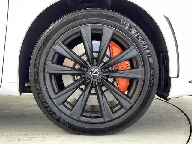 レクサス ＲＸ 500h Fスポーツパフォーマンス 茨城県 2023(令5)年 0.6万km ホワイトノーヴァガラスフレーク １４インチ純正ディスプレイオーディオ　全周囲モニター　ＥＴＣ２．０　パノラマルーフ　追従クルコン　シートエアコン　置くだけ充電　ＢＳＭ　ＨＵＤ　ステアリングヒーター　ＬＥＤライト　コーナーセンサー