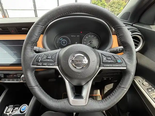 日産 キックス X ツートーンインテリアED 宮城県 2020(令2)年 6.6万km プレミアムコロナオレンジ 登録時走行距離65729Km/純正ナビ　/・フルセグＴＶ/・Ｂｌｕｅｔｏｏｔｈ　/レザーシート/ステアリングヒーター/シートヒーター　　/デジタルインナーミラー/プッシュスタート/スマートキー/全方位カメラ　/衝突軽減ブレーキ　/クルーズコントロール/ＥＴＣ/レーンキープ/ＬＥＤライト /ドライブレコーダー