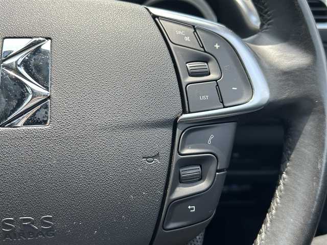 ＤＳオートモビル ＤＳ４ クロスバック 愛知県 2016(平28)年 7.1万km ブランナクレ 純正17インチAW/LEDヘッドライト/フォグランプ/CDラジオオーディオ/ドライブレコーダー/ETC/ハーフレザーシート/ルーフレール/スマートキー/スペアタイヤ