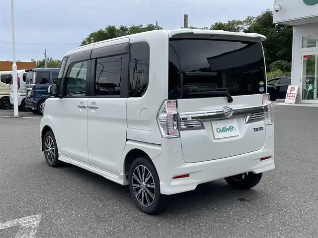 ダイハツ タント カスタム X トップED SAⅡ 青森県 2015(平27)年 7.3万km 白 4WD/社外ナビ/バックカメラ/フルセグTV/衝突軽減ブレーキ/片側パワースライドドア/オートライト/ETC