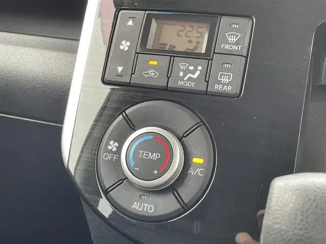ダイハツ タント カスタム X トップED SAⅡ 青森県 2015(平27)年 7.3万km 白 4WD/社外ナビ/バックカメラ/フルセグTV/衝突軽減ブレーキ/片側パワースライドドア/オートライト/ETC