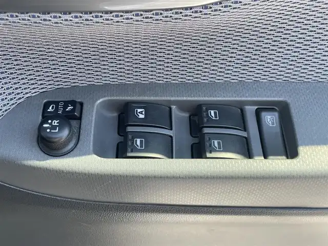 ダイハツ ムーヴ カスタム RS SA 宮崎県 2015(平27)年 7.7万km メテオライトグレーイリュージョナルP 純正ナビゲーション（NSZP-W65DE）/　AM FM CD DVD TV BT/ドライブレコーダー/バックカメラ/スマートアシスト/アイドリングストップ/ETC車載器/純正アルミホイール/横滑り防止装置/オートエアコン/スマートキー/プッシュスタート/パワーウィンドウ