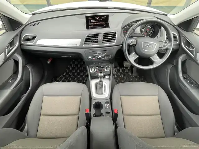 アウディ Ｑ３ 2．0 TFSI クワトロ 211PS 石川県 2015(平27)年 2.7万km 白 純正18incAW/純正HDDナビ/バックカメラ/前後ソナー/ドライブレコーダー(全方位型)/キーレスエントリー/エンジンスタートボタン/オートライト/HIDヘッドライト/フォグランプ(前後)/トノカバー/ドアバイザー/ETC