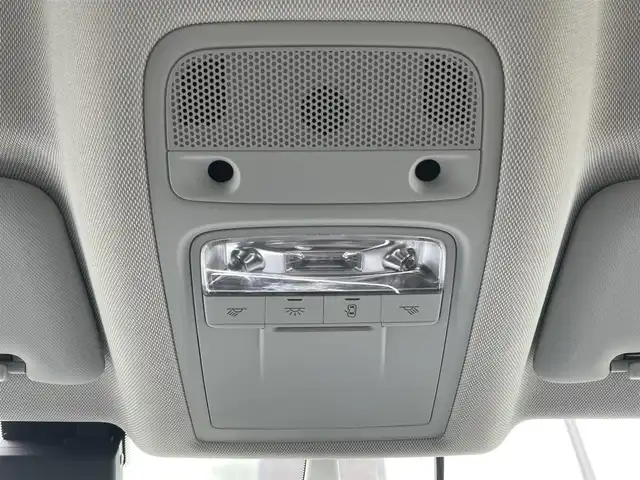 アウディ Ｑ３ 2．0 TFSI クワトロ 211PS 石川県 2015(平27)年 2.7万km 白 純正18incAW/純正HDDナビ/バックカメラ/前後ソナー/ドライブレコーダー(全方位型)/キーレスエントリー/エンジンスタートボタン/オートライト/HIDヘッドライト/フォグランプ(前後)/トノカバー/ドアバイザー/ETC