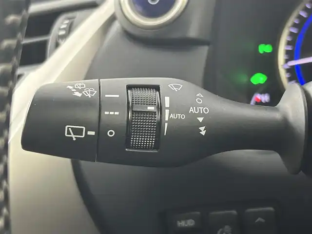 レクサス ＮＸ 300h バージョンL 埼玉県 2014(平26)年 7.8万km ソニッククォーツ パノラマムーンルーフ モデリスタ　3眼ヘッドライト　純正ナビ Bluetooth CD/DVD 電動リアゲート 電動格納シート 温シート 冷シート レザーシート レーダークルーズコントロール コーナーセンサー スペアキー HUD