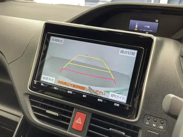 トヨタ ノア Si ダブルバイビーⅢ 滋賀県 2020(令2)年 4.6万km ホワイトパールクリスタルシャイン 純正9インチナビ/・フルセグTV/・Bluetooth/・CD/・DVD/バックカメラ/クルーズコントロール/前後ドライブレコーダー/両側パワースライドドア/ハーフレザーシート/ETC/オートライト/オートハイビーム/ＬＥＤヘッドライト/ＭＴモード付ＡＴ