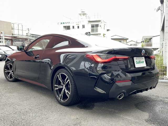ＢＭＷ ＢＭＷ ４２０ｉ クーペ Mスポーツ 宮崎県 2023(令5)年 1.7万km サファイアブラックP 純正ＨＤＤナビ、Ｂｌｕｅｔｏｏｔｈ接続、全方位カメラ、運転席助手席パワーシート、ＢＳＭ、コーナーセンサー、ワイヤレス充電、衝突被害軽減システム、純正アルミホイール１８インチ、ＥＴＣ、純正フロアマット　パワーバックドア　取扱説明書