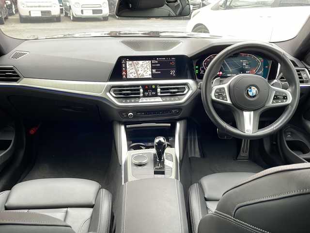 ＢＭＷ ＢＭＷ ４２０ｉ クーペ Mスポーツ 宮崎県 2023(令5)年 1.7万km サファイアブラックP 純正ＨＤＤナビ、Ｂｌｕｅｔｏｏｔｈ接続、全方位カメラ、運転席助手席パワーシート、ＢＳＭ、コーナーセンサー、ワイヤレス充電、衝突被害軽減システム、純正アルミホイール１８インチ、ＥＴＣ、純正フロアマット　パワーバックドア　取扱説明書
