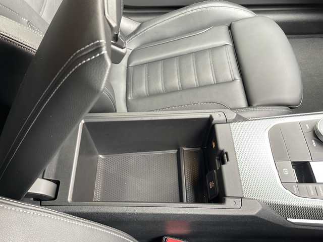ＢＭＷ ＢＭＷ ４２０ｉ クーペ Mスポーツ 宮崎県 2023(令5)年 1.7万km サファイアブラックP 純正ＨＤＤナビ、Ｂｌｕｅｔｏｏｔｈ接続、全方位カメラ、運転席助手席パワーシート、ＢＳＭ、コーナーセンサー、ワイヤレス充電、衝突被害軽減システム、純正アルミホイール１８インチ、ＥＴＣ、純正フロアマット　パワーバックドア　取扱説明書