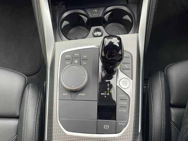 ＢＭＷ ＢＭＷ ４２０ｉ クーペ Mスポーツ 宮崎県 2023(令5)年 1.7万km サファイアブラックP 純正ＨＤＤナビ、Ｂｌｕｅｔｏｏｔｈ接続、全方位カメラ、運転席助手席パワーシート、ＢＳＭ、コーナーセンサー、ワイヤレス充電、衝突被害軽減システム、純正アルミホイール１８インチ、ＥＴＣ、純正フロアマット　パワーバックドア　取扱説明書