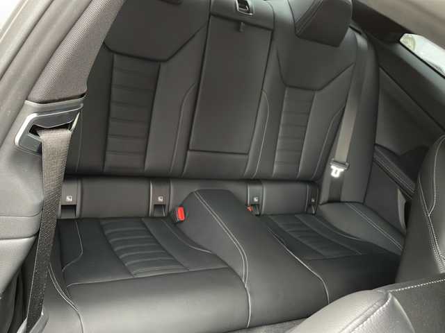 ＢＭＷ ＢＭＷ ４２０ｉ クーペ Mスポーツ 宮崎県 2023(令5)年 1.7万km サファイアブラックP 純正ＨＤＤナビ、Ｂｌｕｅｔｏｏｔｈ接続、全方位カメラ、運転席助手席パワーシート、ＢＳＭ、コーナーセンサー、ワイヤレス充電、衝突被害軽減システム、純正アルミホイール１８インチ、ＥＴＣ、純正フロアマット　パワーバックドア　取扱説明書