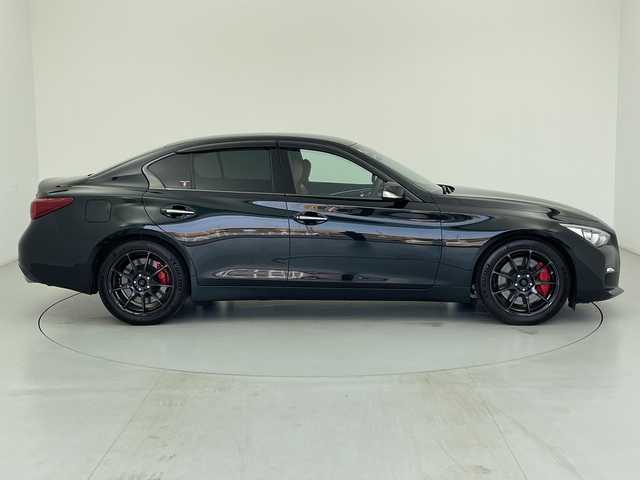 日産 スカイライン 400R 愛知県 2023(令5)年 1.2万km ＤグリーンＭ 法人ワンオーナー/カラーコードDAP ミッドナイトパープル（RM）/８インチ＆７インチツインディスプレイ純正ナビ/・フルセグ/・CD/DVD/・Bluetooth/・USB・AUX/インテリジェントアラウンドビューモニター/純正ドライブレコーダー/ビルトインETC/BOSEサウンドシステム/インテリジェントエマージェンシーブレーキ/後側方衝突防止支援システム/車線逸脱防止支援システム/インテリジェントクルーズコントロール/ハイビームアシスト・アクティブAFS/パーソナルドライビングポジションメモリーシステム/運転席・助手席パワーシート/シートヒーター/ウェッズスポーツアルミホイール