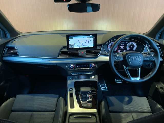 アウディ アウディ Ｑ５ SB 40TDIクワトロ Sライン 愛知県 2022(令4)年 1万km デイトナグレーパールエフェクト ワンオーナー/ブラックスタイリングパッケージ/コンフォートパッケージ/マトリクスLEDヘッドライト/純正ナビ/フルセグTV/360度カメラ/ACC/LKA/BSM/ステアリングヒーター/全席シートヒーター/ワイヤレスチャージング/純正19インチアルミホイール