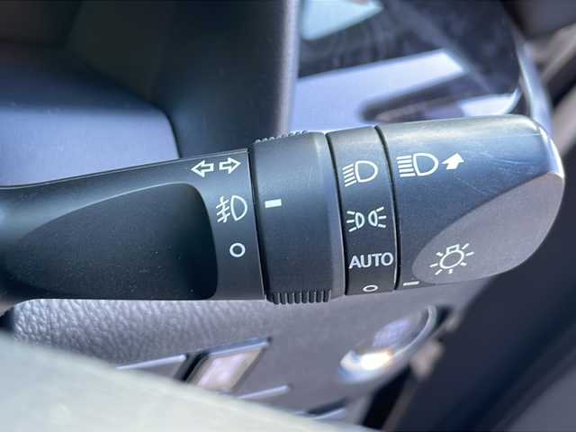 トヨタ アルファード S タイプゴールド 大阪府 2021(令3)年 3.2万km ホワイトパールクリスタルシャイン 純正メモリナビ/（CD/DVD/Bluetooth/Miracast/フルセグTV）/純正フリップダウンモニター/バックカメラ/サンルーフ/コーナーセンサー（前後）/アダクティブクルーズコントロール/レーンディパーチャーアラート/レーンキープアシスト/プリクラッシュセーフティー/ブラインドスポットモニター/横滑り防止装置/盗難防止装置/カーテンエアバッグ/デジタルインナーミラー/両側パワースライドドア/パワーバックドア/ハーフレザーシート/LEDヘッドライト/LEDフォグランプ/オートライト/オートマチックハイビーム/ビルトインETC/社外ウィンカーミラー/MODELLISTAスポイラー（フロント/リア）/ウォークスルー/前方ドライブレコーダー/純正18インチアルミホイール/純正フロアマット/ドアバイザー/プッシュスタート