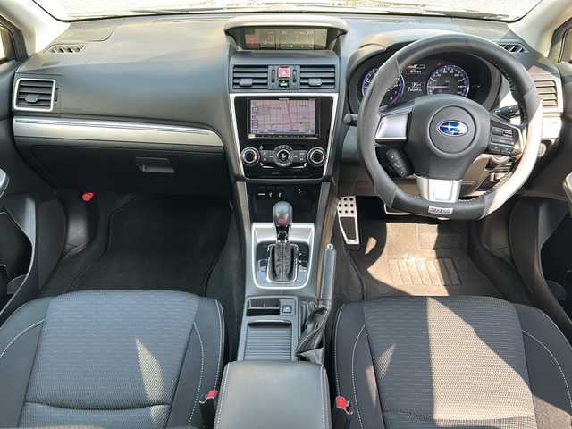 スバル レヴォーグ 1．6GT 岐阜県 2014(平26)年 13.5万km クリスタルブラックシリカ /社外カロッツェリア7インチSDナビ/(ワンセグTV/FM/AM/AUX)//バックカメラ//ドラレコ前//ビルトインETC//クルーズコントロール//インテリジェントドライブモード//パドルシフト//雨天感知式ワイパー//純正AW17インチスタッドレスタイヤ×4//ステアリングスイッチ//アイドリングストップ//スマートキー//スペアキー×1//HDMI//取説//保証書