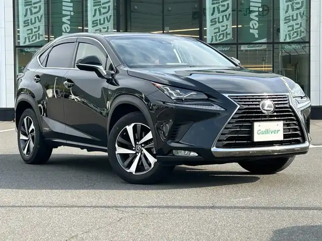 レクサス ＮＸ 300h バージョンL 岡山県 2019(平31)年 6.5万km グラファイトブラックガラスフレーク サンルーフ/純正メモリーナビ/フルセグTV/USB/Micro-SD/DVD/Blu-ray/Bluetooth/プレミアムサウンド10スピーカー/バックカメラ/プリクラッシュセーフティシステムセット/・レーダークルーズコントロール/・プリクラッシュセーフティ/・レーンキープアシスト/3眼LEDオートヘッドライト/パワーバックドア/シートヒーター/ベンチレーション/ステアリングヒーター/スマートキー×2/ドライブレコーダー/禁煙車/保証書/取説