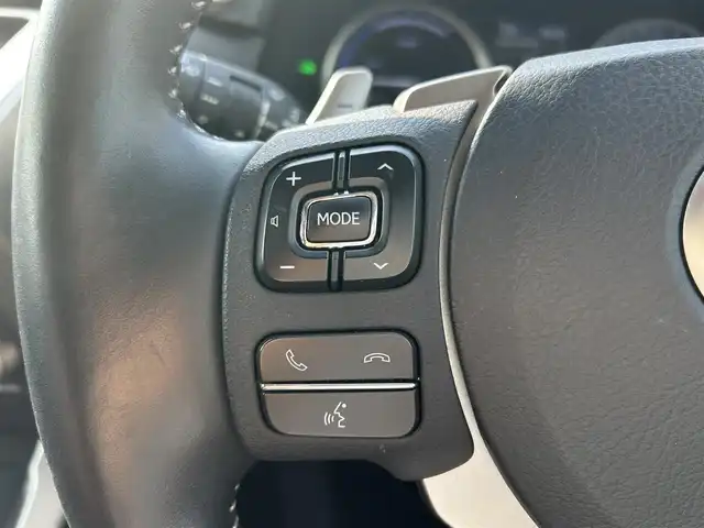 レクサス ＮＸ 300h バージョンL 岡山県 2019(平31)年 6.5万km グラファイトブラックガラスフレーク サンルーフ/純正メモリーナビ/フルセグTV/USB/Micro-SD/DVD/Blu-ray/Bluetooth/プレミアムサウンド10スピーカー/バックカメラ/プリクラッシュセーフティシステムセット/・レーダークルーズコントロール/・プリクラッシュセーフティ/・レーンキープアシスト/3眼LEDオートヘッドライト/パワーバックドア/シートヒーター/ベンチレーション/ステアリングヒーター/スマートキー×2/ドライブレコーダー/禁煙車/保証書/取説