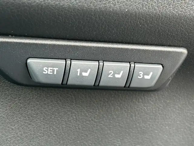 レクサス ＮＸ 300h バージョンL 岡山県 2019(平31)年 6.5万km グラファイトブラックガラスフレーク サンルーフ/純正メモリーナビ/フルセグTV/USB/Micro-SD/DVD/Blu-ray/Bluetooth/プレミアムサウンド10スピーカー/バックカメラ/プリクラッシュセーフティシステムセット/・レーダークルーズコントロール/・プリクラッシュセーフティ/・レーンキープアシスト/3眼LEDオートヘッドライト/パワーバックドア/シートヒーター/ベンチレーション/ステアリングヒーター/スマートキー×2/ドライブレコーダー/禁煙車/保証書/取説