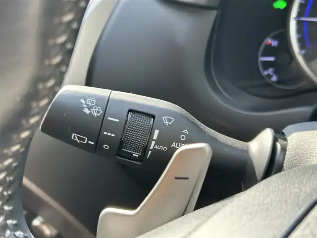 レクサス ＮＸ 300h バージョンL 岡山県 2019(平31)年 6.5万km グラファイトブラックガラスフレーク サンルーフ/純正メモリーナビ/フルセグTV/USB/Micro-SD/DVD/Blu-ray/Bluetooth/プレミアムサウンド10スピーカー/バックカメラ/プリクラッシュセーフティシステムセット/・レーダークルーズコントロール/・プリクラッシュセーフティ/・レーンキープアシスト/3眼LEDオートヘッドライト/パワーバックドア/シートヒーター/ベンチレーション/ステアリングヒーター/スマートキー×2/ドライブレコーダー/禁煙車/保証書/取説
