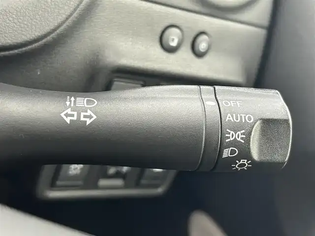 日産 ノート e－パワー X 熊本県 2017(平29)年 6.3万km ギャラクシーゴールド 純正ナビMJ116D-W/・フルセグテレビ/・Bluetooth/・CD/・ＡＭ／ＦＭ/・AUX/・ipod/バックカメラ/純正前方ドライブレコーダー/ETC/衝突軽減ブレーキ/レーンキープアシスト/横滑り防止/電動格納ミラー/純正フロアマット/オートライト/LEDヘッドライト/スマートキー/プッシュスタート/取扱説明書