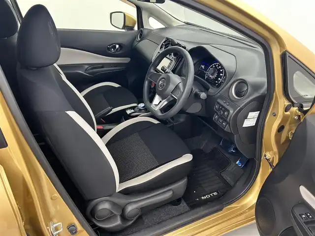 日産 ノート e－パワー X 熊本県 2017(平29)年 6.3万km ギャラクシーゴールド 純正ナビMJ116D-W/・フルセグテレビ/・Bluetooth/・CD/・ＡＭ／ＦＭ/・AUX/・ipod/バックカメラ/純正前方ドライブレコーダー/ETC/衝突軽減ブレーキ/レーンキープアシスト/横滑り防止/電動格納ミラー/純正フロアマット/オートライト/LEDヘッドライト/スマートキー/プッシュスタート/取扱説明書