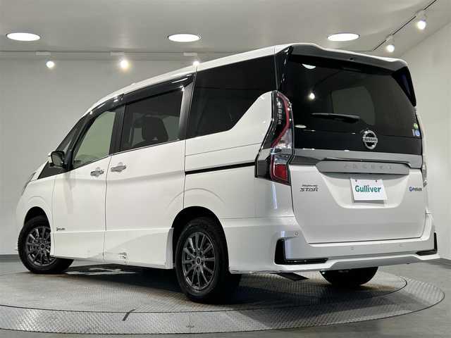 日産 セレナ e－パワー ハイウェイスター V 愛知県 2020(令2)年 3.9万km ブリリアントホワイトパール 純正１０インチＳＤナビ　（地図SDなし）/純正フリップダウンモニター　/プロパイロット　/インテリジェントパーキングアシスト　/アラウンドビュモニター　/エマージェンシーブレーキ　/車線逸脱警報（LDW)/後側方車両検知警報（BSW)/両側パワースライドドア　/ビルトインＥＴＣ　/ドライブレコーダー/オートブレーキホールド/USB接続/後席サンバイザー/LEDヘッドライト/LEDフォグランプ/プッシュスタート/　　-スマートキー