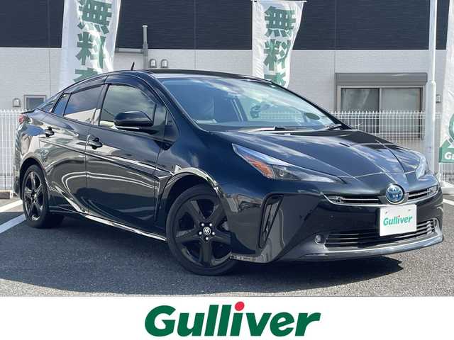 トヨタ プリウス S ツーリングセレ ブラックED 三重県 2022(令4)年 4.7万km プレシャスブラックパール 登録時46795km/禁煙車/黒革シート/純正ナビ/（AM/FM/Bluetooth/AppleCarPlay/AndroidAuto）/バックカメラ/ビルトインETC/レーダークルーズコントロール/ステアリングスイッチ/オートライト/オートハイビーム/シートヒーター/プリクラッシュセーフティ/レーンキープアシスト/クリアランスソナー/先行車発進お知らせ機能
