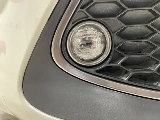 トヨタ カローラツーリング S 埼玉県 2019(令1)年 1.6万km ホワイトパールクリスタルシャイン トヨタセーフティーセンス　/ディスプレイオーディオ/　　BT/Apple Carplay　/バックカメラ　/レーダークルーズコントロール　/LEDオートライト　/純正16インチアルミホイール　/電子パーキング　/ステアリングスイッチ　/純正ETC