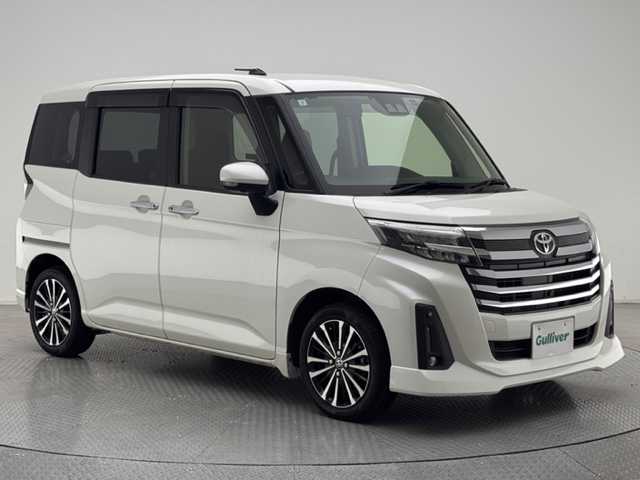 トヨタ ルーミー カスタムG－T 兵庫県 2021(令3)年 4.6万km パールホワイトⅢ 衝突軽減ブレーキ/純正9インチナビ＆フルセグTV/（CD＆DVD＆BT再生可）/アラウンドビューモニター/全方位カメラ/両側パワースライドドア/レーダークルーズコントロール/オートライト＆ハイビーム/ETC/LEDライト/フォグランプ/ウィンカーミラー/シートヒーター/純正15inアルミホイール/フロアマット/電動パーキング