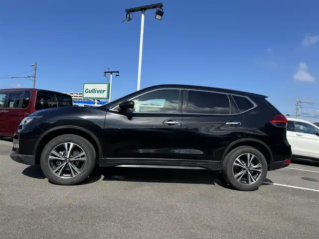 日産 エクストレイル 20X 長崎県 2018(平30)年 10.7万km ダイヤモンドブラック ワンオーナー/純正SDナビ(FM/AM/BT/ワンセグ/CD/DVD)/プッシュスタート/スマートキー/ステアリングスイッチ/パートタイム4WD/ビルトインETC/純正ドラレコ/純正フロアマット/純正18インチアルミホイール/バックカメラ/アイドリングストップ/パワーバックドア/ABS/横滑り防止装置/前後コーナーセンサー/オートライト/ヒルディセントコントロール/LEDヘッドライト/SRSダブルエアバッグ/ISOFIX/車両取扱説明書/ナビ取扱説明書/ドラレコ取扱説明書/保証書/スペアキー1本