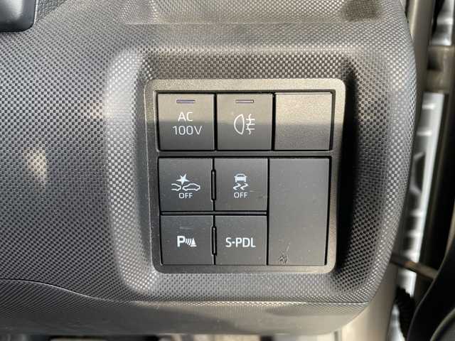 トヨタ ライズ Z 愛知県 2023(令5)年 2.6万km スムースグレーマイカメタリック 純正７型ナビ/バックカメラ/レーダークルーズコントロール/シートヒーター/コーナーセンサー/純正アルミホイール/LEDヘッドライト/ＥＴＣ２．０/ブラインドスポットモニター/衝突軽減システム/ドライブレコーダー/Bluetooth/CD/DVD/ステアリングスイッチ/スマートキー/プッシュスタート