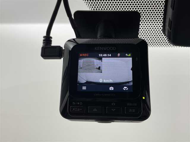 トヨタ プリウス A ツーリングセレクション 岡山県 2016(平28)年 7.6万km アティチュードブラックマイカ プッシュスタート/パーキングアシスト/スマートキー/ACC/ビルトインETC/バックカメラ/フルセグテレビ/純正９インチSDナビ/ヘッドアップディスプレイ/ドライブレコーダー/純正フロアマット/純正アルミホイール/レーンキープアシスト/オートライト/オートハイビーム/純正LEDヘッドライト/衝突被害軽減システム/フォグランプ