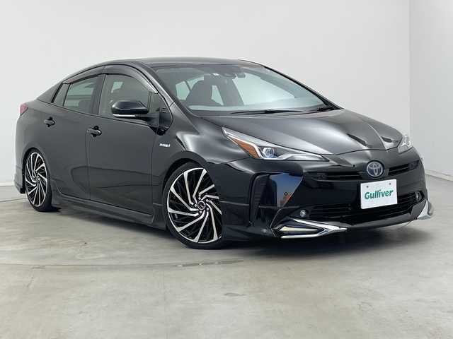 トヨタ プリウス A 新潟県 2019(令1)年 7万km 黒 純正ナビ/CD/DVD/BT/フルセグ/バックカメラ/LEDヘッドライト/デジタルインナーミラー/ステアリングスイッチ/純正エンジンスターター/BSM/コーナーセンサー前後/純正フロアマット/ドライブレコーダー/レーンアシスト/オートライト/レーダークルーズコントロール