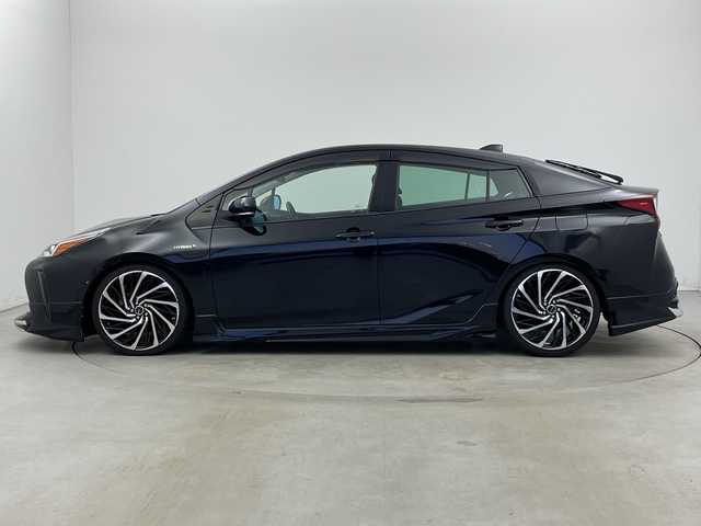 トヨタ プリウス A 新潟県 2019(令1)年 7万km 黒 純正ナビ/CD/DVD/BT/フルセグ/バックカメラ/LEDヘッドライト/デジタルインナーミラー/ステアリングスイッチ/純正エンジンスターター/BSM/コーナーセンサー前後/純正フロアマット/ドライブレコーダー/レーンアシスト/オートライト/レーダークルーズコントロール