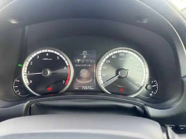 レクサス ＮＸ 200t Fスポーツ 広島県 2015(平27)年 7.3万km スターライトブラックガラスフレーク MOPムーンルーフ/MOPルーフレール/MOP三眼LEDヘッドランプ/MOP18インチ5本ツインスポーク切削光輝ブラック塗装アルミホイール/ドライブモードセレクト/専用革スポーツシート/運転席&助手席/・パワーシート/・シートヒーター/・シートベンチレーション/MOPパワーバックドア/SDナビゲーションシステム/・フルセグテレビ/・CD&DVD&Blu-ray再生可/・Bluetooth/・バックガイドモニター/・サイドモニター/ビルトインETC/ドライブレコーダー/クルーズコントロール/MOPクリアランスソナー&バックソナー/フロアマット/新車保証書有/取扱説明書有/MOP（メーカーオプション）
