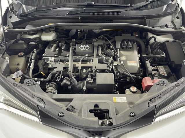 トヨタ Ｃ－ＨＲ G 神奈川県 2017(平29)年 6.7万km ホワイトパールクリスタルシャイン モデリスタエアロ　/バックカメラ　/純正9インチナビ　/‐AM/FM/CD/DVD/フルセグTV/Bluetooth　/Toyota Safety Sense P　/プリクラッシュセーフティシステム　/レーンディパーチャーアラート　/レーダークルーズコントロール　/オートマチックハイビーム　/ブランイドスポットモニター　/KENWOOD前後ドラレコ　/レザーシート　/シートヒーター