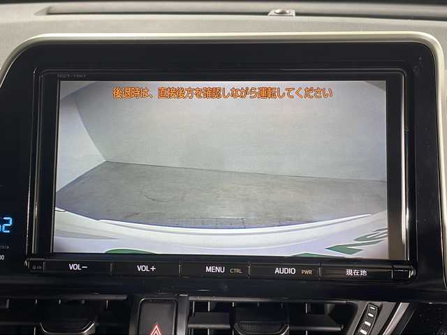 トヨタ Ｃ－ＨＲ G 神奈川県 2017(平29)年 6.7万km ホワイトパールクリスタルシャイン モデリスタエアロ　/バックカメラ　/純正9インチナビ　/‐AM/FM/CD/DVD/フルセグTV/Bluetooth　/Toyota Safety Sense P　/プリクラッシュセーフティシステム　/レーンディパーチャーアラート　/レーダークルーズコントロール　/オートマチックハイビーム　/ブランイドスポットモニター　/KENWOOD前後ドラレコ　/レザーシート　/シートヒーター