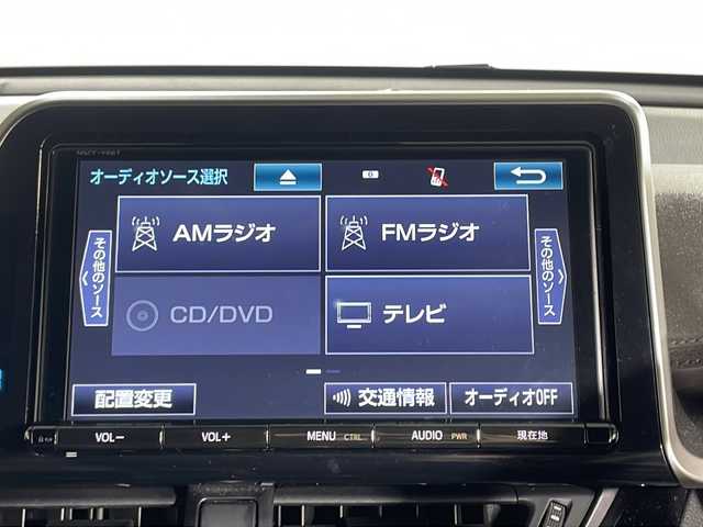 トヨタ Ｃ－ＨＲ G 神奈川県 2017(平29)年 6.7万km ホワイトパールクリスタルシャイン モデリスタエアロ　/バックカメラ　/純正9インチナビ　/‐AM/FM/CD/DVD/フルセグTV/Bluetooth　/Toyota Safety Sense P　/プリクラッシュセーフティシステム　/レーンディパーチャーアラート　/レーダークルーズコントロール　/オートマチックハイビーム　/ブランイドスポットモニター　/KENWOOD前後ドラレコ　/レザーシート　/シートヒーター