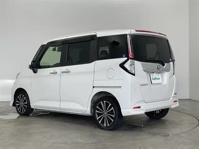 トヨタ ルーミー カスタムG－T 埼玉県 2021(令3)年 3.3万km パールホワイトⅢ 社９インチナビ　ＥＴＣ　前後ドライブレコーダー　シートヒーター　レーダークルーズコントロール　ＨＤＭＩ　両側パワースライドドア　純正アルミホイール　オートライト　スマートキー　ＬＥＤヘッドライト　ＴＶ