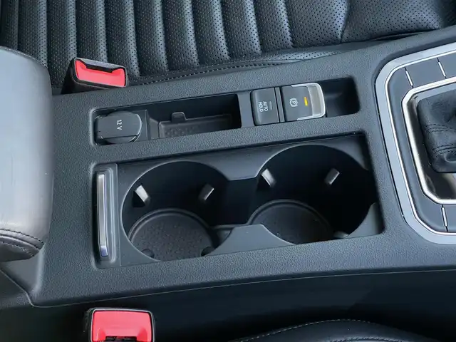 フォルクスワーゲン パサート オールトラック TDI 4モーション アドバンス 山梨県 2020(令2)年 5.5万km オリックスホワイトマザーオブパールエフェクト 純正メモリナビ/　（CD/DVD/Bluetooth/USB）/AppleCarPlay/AndroidAuto/パノラマSR/360°カメラ/黒革/パワーシート/シートヒーター/ベンチレーション/ステアリングヒーター/プリクラッシュ/ACC/LKA/ブラインドスポットアシスト/前後PDC/パドルシフト/電動テールゲート/純正18インチAW/ETC2.0