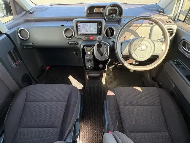 トヨタ スペイド G 大分県 2014(平26)年 5.1万km ホワイトパールクリスタルシャイン  ワンオーナー/ 社外メモリナビ/　・フルセグTV/　・BTオーディオ/　・CD/DVD再生/　・AM/FM/　・バックカメラ/ 片側パワースライドドア/ 運転席シートヒーター/ 横滑り防止装置/ ETC/ 12Vシガーソケット/ 純正フロアマット/ 電動格納ミラー/ KENWOODツィータースピーカー/ クラリオンサブウーファー/ 純正15インチアルミホイール/ ドアバイザー