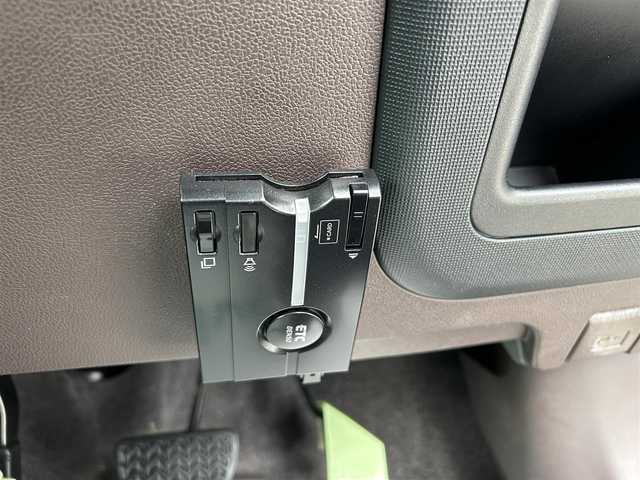 トヨタ スペイド G 大分県 2014(平26)年 5.1万km ホワイトパールクリスタルシャイン  ワンオーナー/ 社外メモリナビ/　・フルセグTV/　・BTオーディオ/　・CD/DVD再生/　・AM/FM/　・バックカメラ/ 片側パワースライドドア/ 運転席シートヒーター/ 横滑り防止装置/ ETC/ 12Vシガーソケット/ 純正フロアマット/ 電動格納ミラー/ KENWOODツィータースピーカー/ クラリオンサブウーファー/ 純正15インチアルミホイール/ ドアバイザー