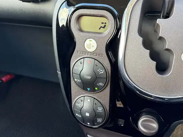 トヨタ スペイド G 大分県 2014(平26)年 5.1万km ホワイトパールクリスタルシャイン  ワンオーナー/ 社外メモリナビ/　・フルセグTV/　・BTオーディオ/　・CD/DVD再生/　・AM/FM/　・バックカメラ/ 片側パワースライドドア/ 運転席シートヒーター/ 横滑り防止装置/ ETC/ 12Vシガーソケット/ 純正フロアマット/ 電動格納ミラー/ KENWOODツィータースピーカー/ クラリオンサブウーファー/ 純正15インチアルミホイール/ ドアバイザー