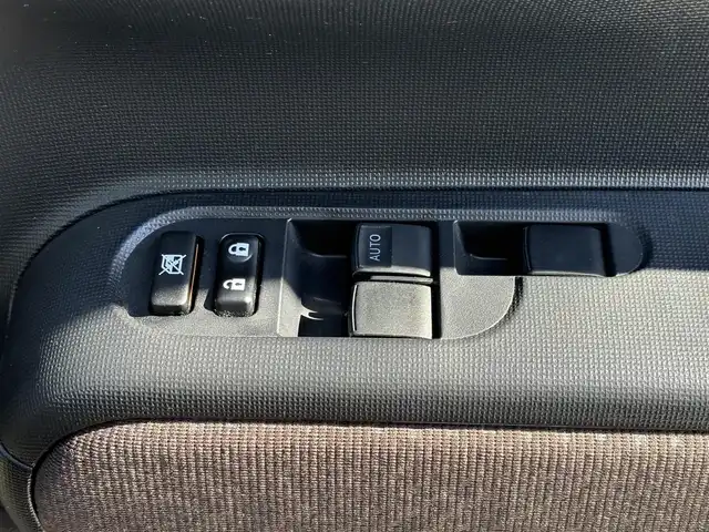 トヨタ スペイド G 大分県 2014(平26)年 5.1万km ホワイトパールクリスタルシャイン  ワンオーナー/ 社外メモリナビ/　・フルセグTV/　・BTオーディオ/　・CD/DVD再生/　・AM/FM/　・バックカメラ/ 片側パワースライドドア/ 運転席シートヒーター/ 横滑り防止装置/ ETC/ 12Vシガーソケット/ 純正フロアマット/ 電動格納ミラー/ KENWOODツィータースピーカー/ クラリオンサブウーファー/ 純正15インチアルミホイール/ ドアバイザー