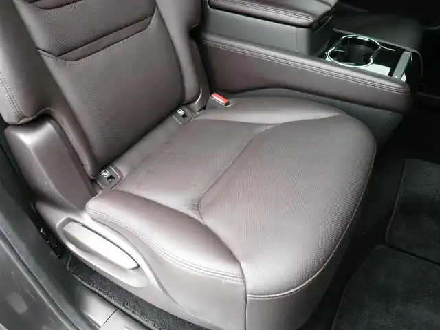 マツダ ＣＸ－８ XD Lパッケージ 静岡県 2017(平29)年 17.6万km マシーングレープレミアムM 純正メーカーオプションナビ/BOSEサウンドシステム/フルセグテレビ/Bluetooth/DVD再生/AUX・USB/全周囲カメラ/車間認知支援システム/スマートシティブレーキ/ブラインドスポット/レーンキープアシスト/交通標識認識システム/ドライバーアテンションアラート/ヘッドアップディスプレイ/レーダークルーズコントロール/THULEルーフキャリア/パワーバックドア/ステアリングヒーター/シートヒーター/パワーシート/レザーシート/オートライト/オートハイビーム/LEDヘッドライト/オートワイパー/ETC
