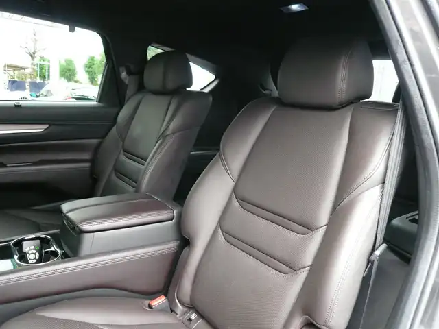 マツダ ＣＸ－８ XD Lパッケージ 静岡県 2017(平29)年 17.6万km マシーングレープレミアムM 純正メーカーオプションナビ/BOSEサウンドシステム/フルセグテレビ/Bluetooth/DVD再生/AUX・USB/全周囲カメラ/車間認知支援システム/スマートシティブレーキ/ブラインドスポット/レーンキープアシスト/交通標識認識システム/ドライバーアテンションアラート/ヘッドアップディスプレイ/レーダークルーズコントロール/THULEルーフキャリア/パワーバックドア/ステアリングヒーター/シートヒーター/パワーシート/レザーシート/オートライト/オートハイビーム/LEDヘッドライト/オートワイパー/ETC