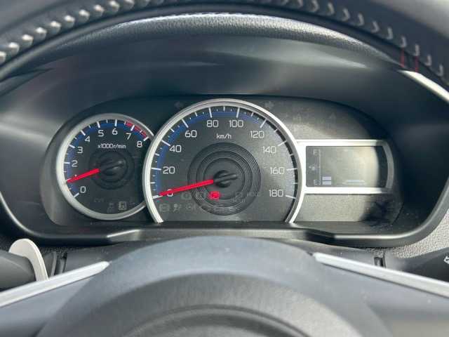 トヨタ ルーミー カスタムG－T 千葉県 2022(令4)年 2.8万km パールホワイトⅢ 純正ディスプレイオーディオ/フルセグTV/Bluetooth/パノラミックビューモニター/モデリスタエアロ（フロント・サイド・リア）/前後コーナーセンサー/両側パワースライドドア/レーダークルーズコントロール/前席シートヒーター/スマートアシスト３/衝突警報機能/衝突回避支援ブレーキ機能/誤発進抑制制御機能/車線逸脱警報機能/車線逸脱抑制制御機能/路側逸脱警報機能/ふらつき警報/先行車発進お知らせ/標識認識機能/レーンキープコントロール/リヤクロストラフィックアラート/オートハイビーム/ウィンカーミラー/プッシュスタート/スマートキー/電動パーキングブレーキ/オートホールドブレーキ/LEDヘッドライト/純正アルミホイール/純正フロアマット